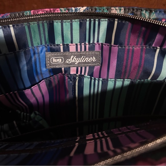 Lug Floral Tote Bag - Vibrant Blue and Pink - Picture 4 of 7